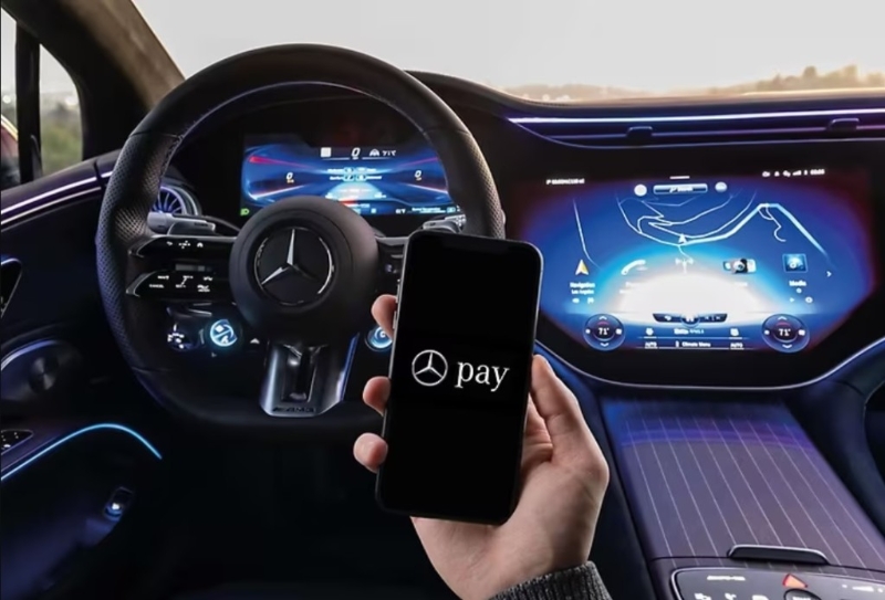 使用指紋支付前，車主需把信用卡連結至Mercedes me帳戶，同時啟動車內的Mercedes Pay+功能。