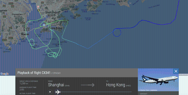 國泰CX 341 航班兩度降落香港機場失敗。Flightradar24 網站截圖